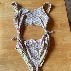 O’Neill  girls Lagoon Cutout Swimsuit